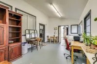 5 Mi to Hillsboro: Peaceful Home w/ Fire Pit