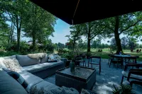 Boutique B&B Hoeve de Haar فنادق في Enter