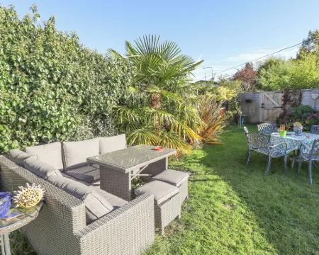 ลิตเติล อีเดน บาย เดอะ ซี โรงแรมในGrimsby