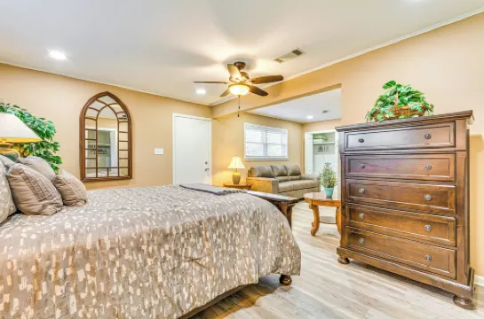 6 Mi to Dtwn: Charming Home in Little Rock