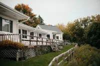 Seagull Bay Motel Hotels in Bayfield