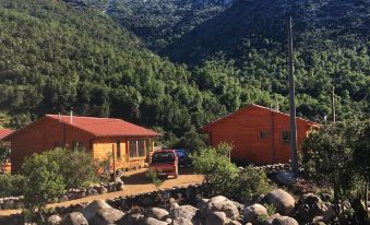 Los Quenes River Lodge