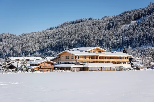 Almlust - Hotel, Apartments, Chalets