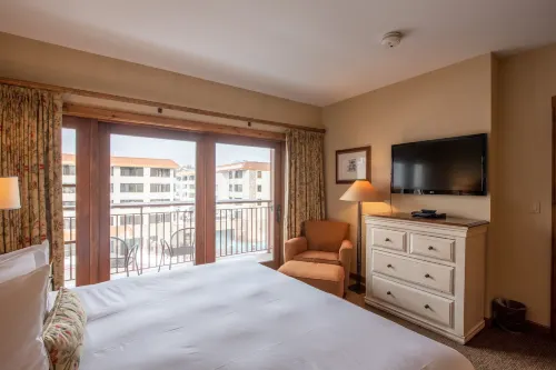 Updated 1 Bedroom in Mountaineer Square Condo - No Cleaning Fee! by RedAwning Hotels in Mount Crested Butte