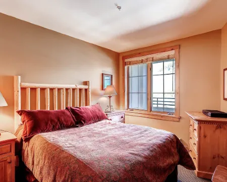 Dakota Lodge 8513 Hotels in Dillon