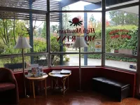 High Mountains Motor Inn Hotels in Blackheath