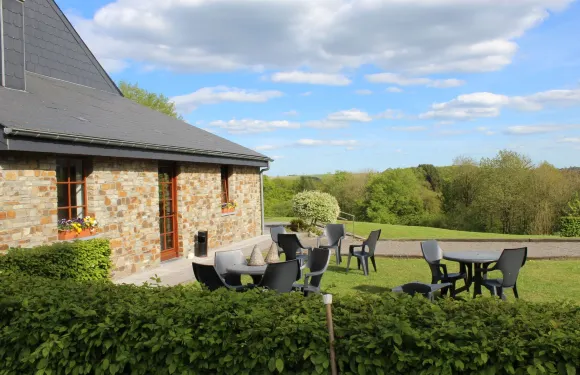 哈勒尚特盧旅館