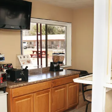 Budget Inn & Suites Colby