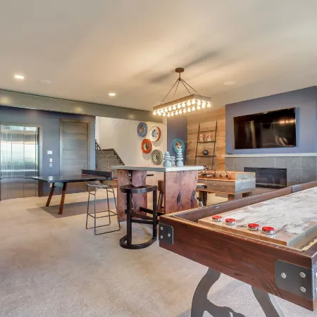 Stunning 6-Bedroom Chalet in Heart of Park City