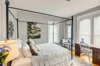 Historic Brookfield Farm Home ~ 14 Mi to Milwaukee