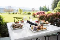 로위나스 인 온 더 리버