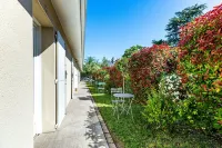 Logis Hôtel l'Oliveraie Hotels in Châteaubernard