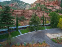 Destination Oak Creek 8 1 Bedroom Apts by RedAwning Hotels in Yavapai County