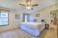 Lakefront Granbury Home, Boat Dock on-Site! - Hot Tub