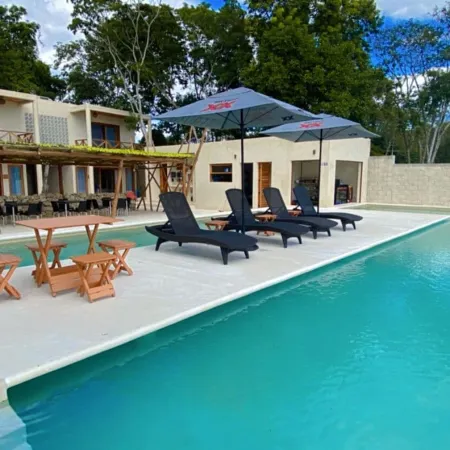 Hotel y Eco-Cabañas Azul María Bacalar