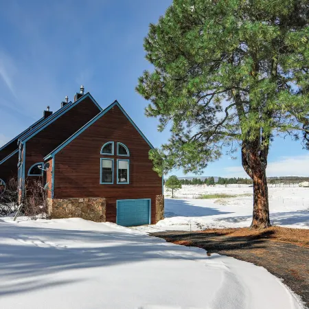 Picturesque Pagosa Springs Retreat w/ Mtn Views!