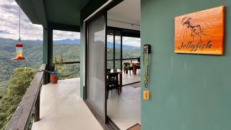 Jellyfish Cottage , Peaceful Retreat with Pool, Ocean & Mountain Views