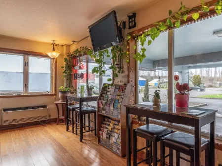 Water Front Inn Отели в г. Порт Хадлок-Айрондейл