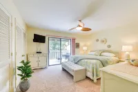 Patio + Pool Access: North Myrtle Beach Retreat! - spa