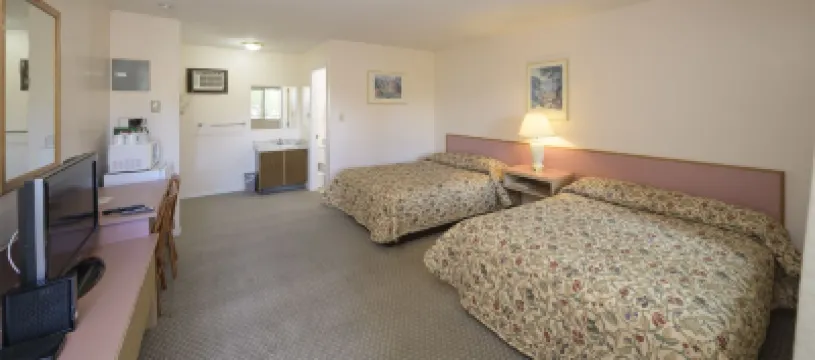 Beachside Motel Hotels in 