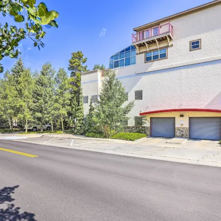 7 Mi to Slopes Main Street Condo in Dillon