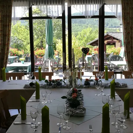 Hotel & Restaurant Bergfried