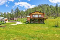 Wyoming Nature Retreat: 19 Mi to Devils Tower - parking