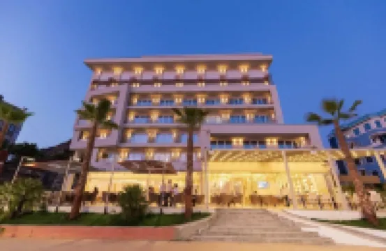 Amr Hotel - Durres Hotels in 