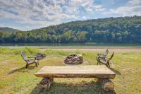 Melbourne Home w/ Fire Pit on the White River! - 3-Star