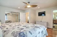 Waterfront Sanctuary w/ Panoramic Bay Views! - parking