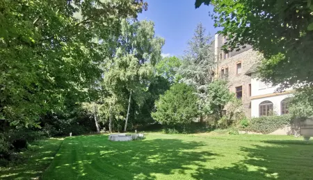 Schlosshotel Braunfels & Himmelreich Отели в г. Лойн