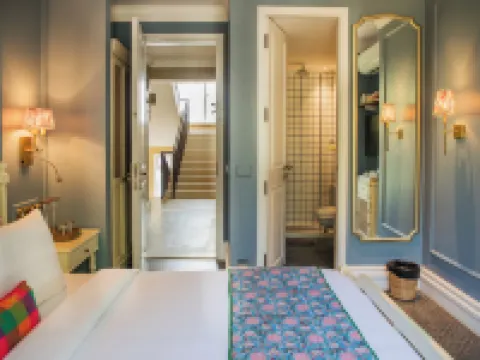 Red Thread Calangute Hotels in Saligao