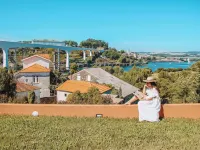 The Lost Garden Hoteles en Oliveira do Douro