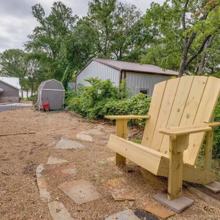 Pottsboro Vacation Rental - Walk to Lake Texoma!