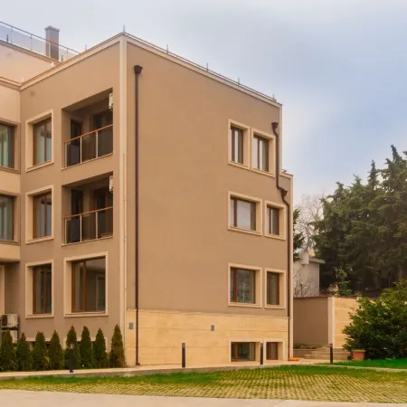 Vemara City Boutique Hotel-Free Parking Отели рядом с достопримечательностью «Технический университет Варны»