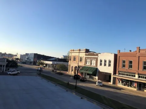 Historic downtown apartment