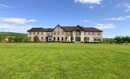 The Inn at Grass Roots Hill Отели в г. Бакмарш