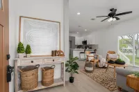 Charming 3-bedroom house in fabulous Brenham with WiFi, AC