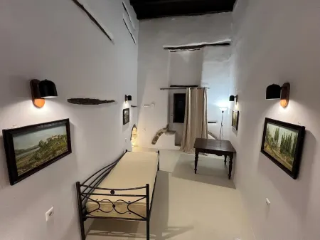 Katharsis Palace 15th Century Art Hotel at Naxos Old Town I Отели рядом с достопримечательностью «Mitropolis Museum»