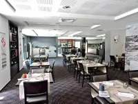 Kyriad Auray - Carnac Hotels in Auray