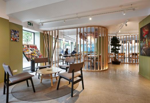 야도야 호텔의 깔끔하고 세련된 일본식 욕실