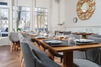 A l'Hôtel des Roys Hotels in Versailles