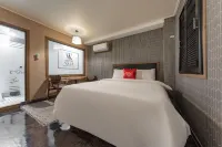 Pocheon Valt Hotel