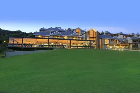 Brenton Haven Beachfront Resort Отели в г. Brenton-on-Sea