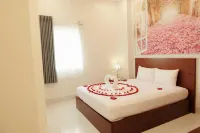 LUCKY HOTEL Hotels in Phuong 1