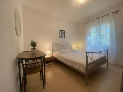 Apartmani LuluFamily accomodation in a quiet fishing village. Các khách sạn ở 