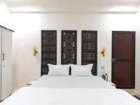 Divine Stays Hotel in zona SRC Museum Of Indology