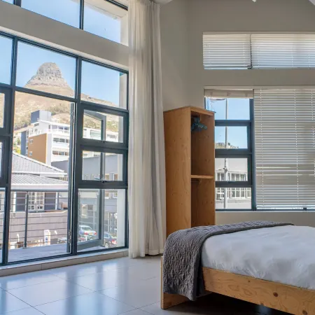 Mojo Hotel & Market
