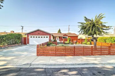Pet Friendly Santa Clara Home 6 Mi to San Jose!