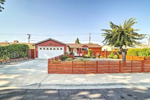 Pet Friendly Santa Clara Home 6 Mi to San Jose!